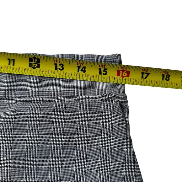 Athleta Black/Gray Plaid Brooklyn Ankle Pants Women's Size 10 | 26-43 - Picture 7 of 7